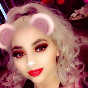 Meet your Posher, Sonia